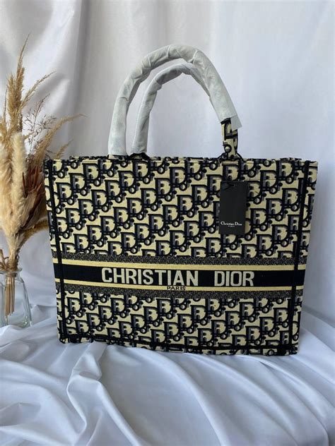 christian dior шоппер